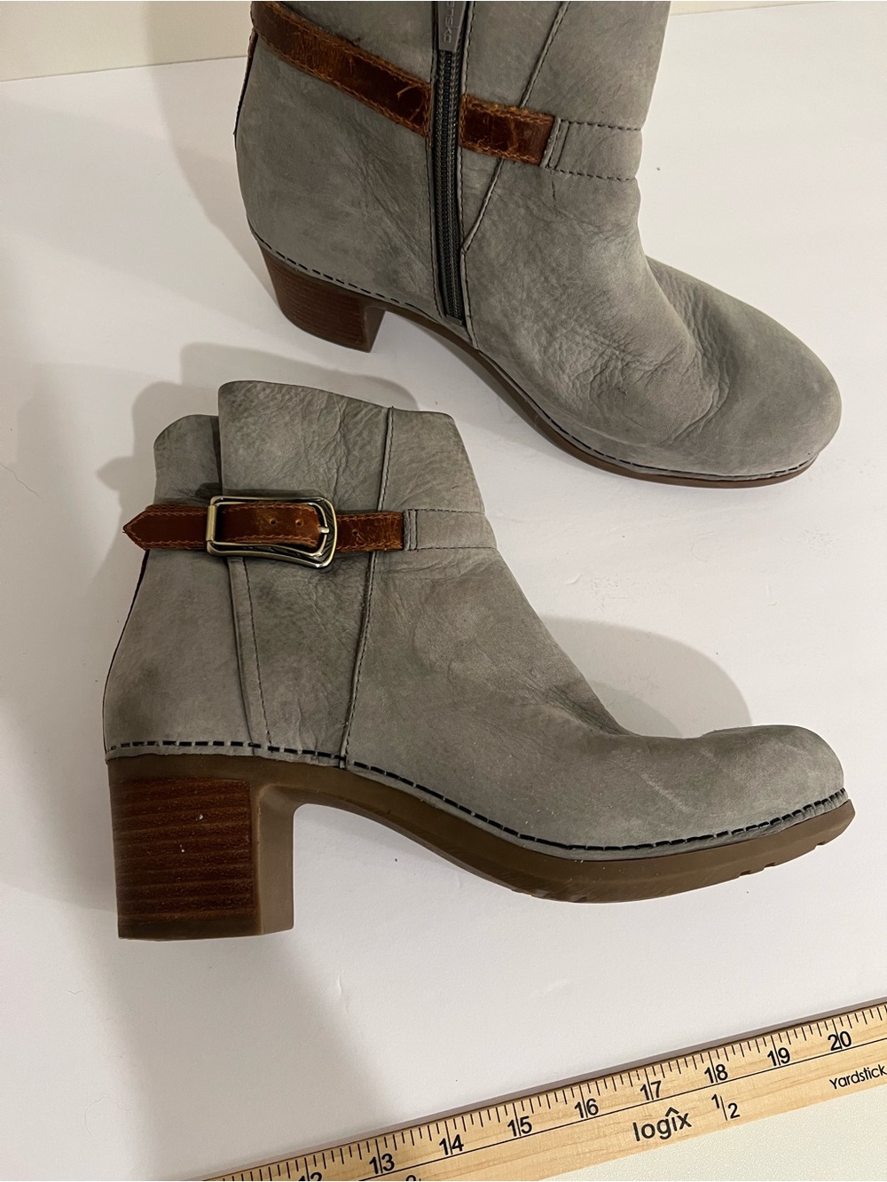 Dansko Hartley Grey Nubuck Leather Ankle Boots Brown Strap EU 39 US 8.5-9